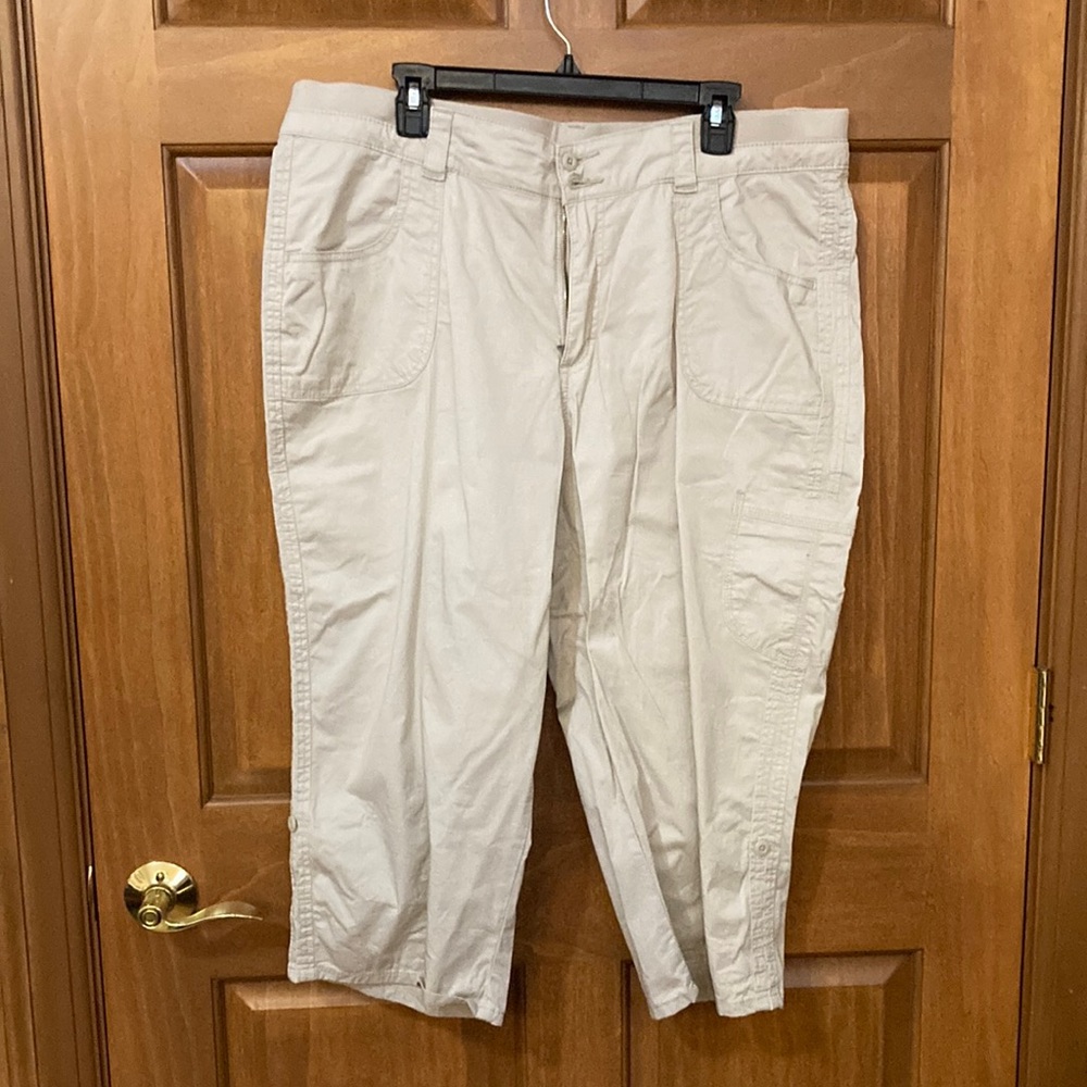 Lee Riders khaki Capri 18w